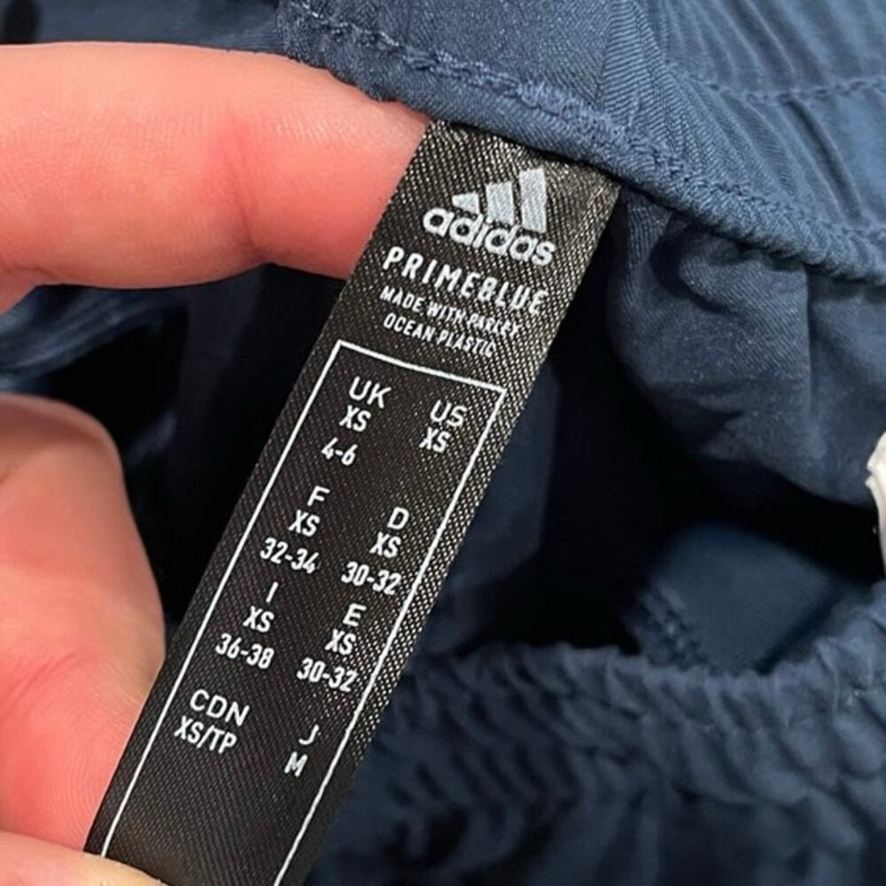 Adidas Womens Aeroready Training Shorts Mid-Rise Elastic Waist Primeblue Size XS - Picture 6 of 8